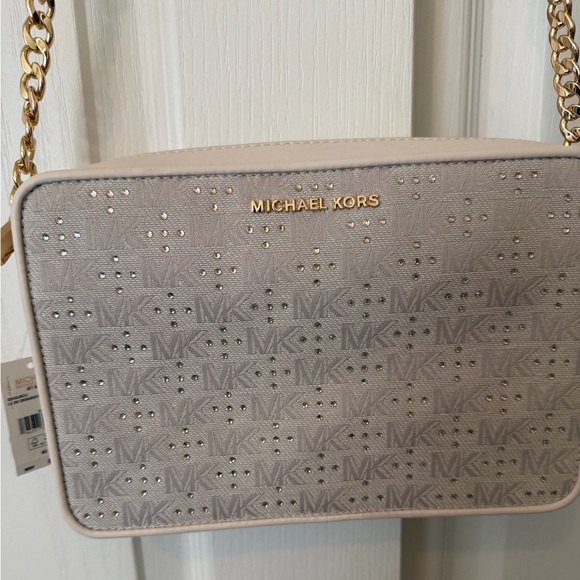 Michael Kors Natural Cream Jet Set Crossbody Bag - Picture 3 of 15